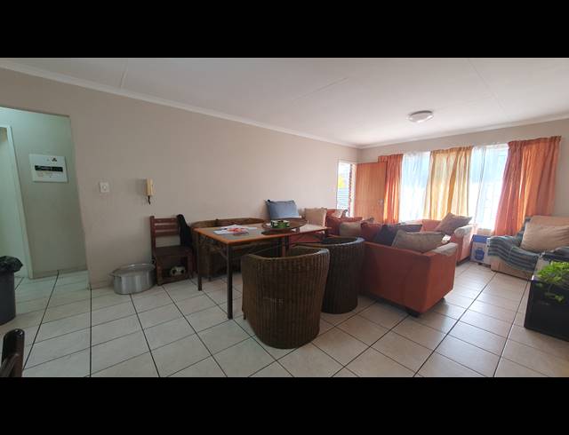 2 BEDROOM SECTIONAL TITLE FOR SALE IN NEW REDRUTH